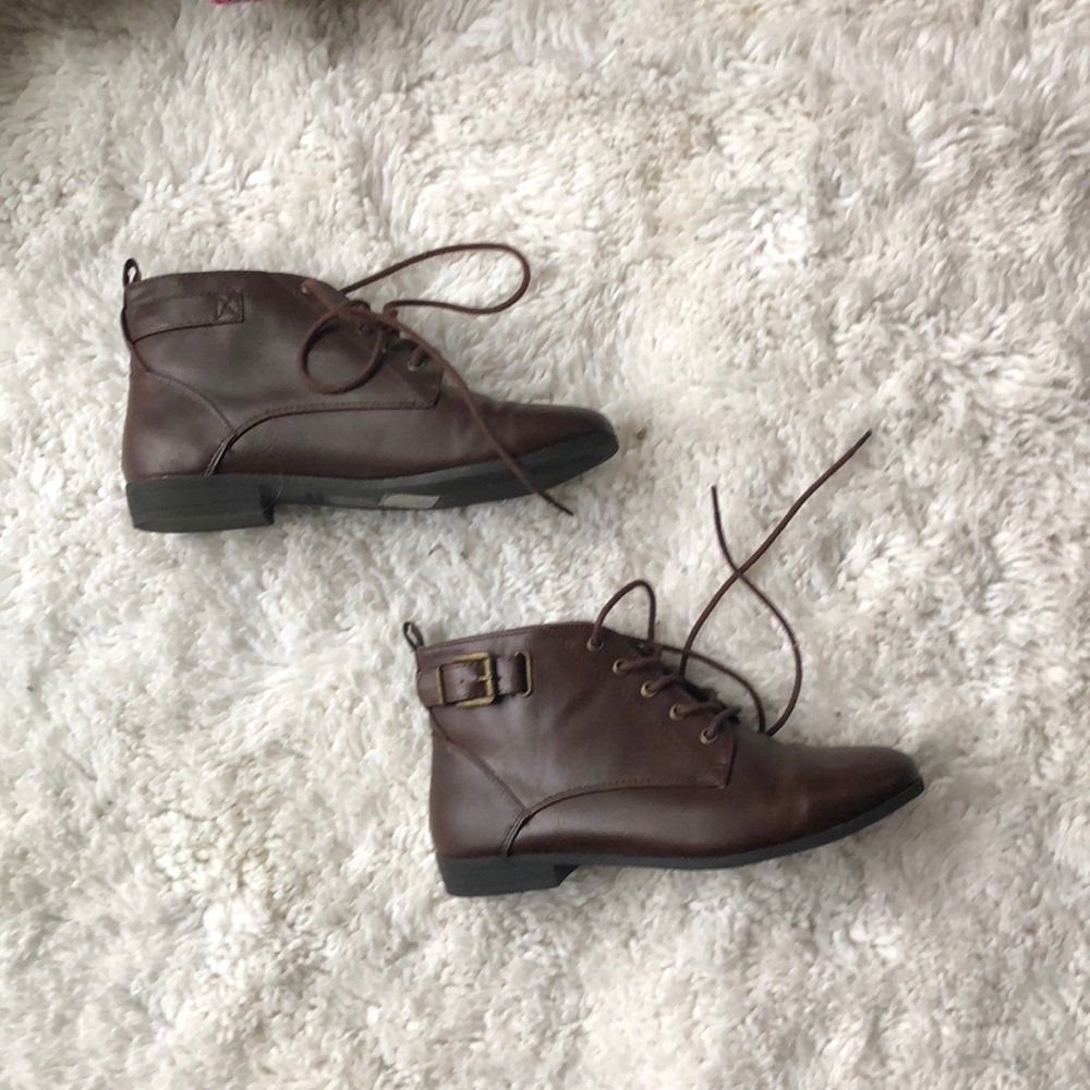 BRAND NEW WOMENS SHOES